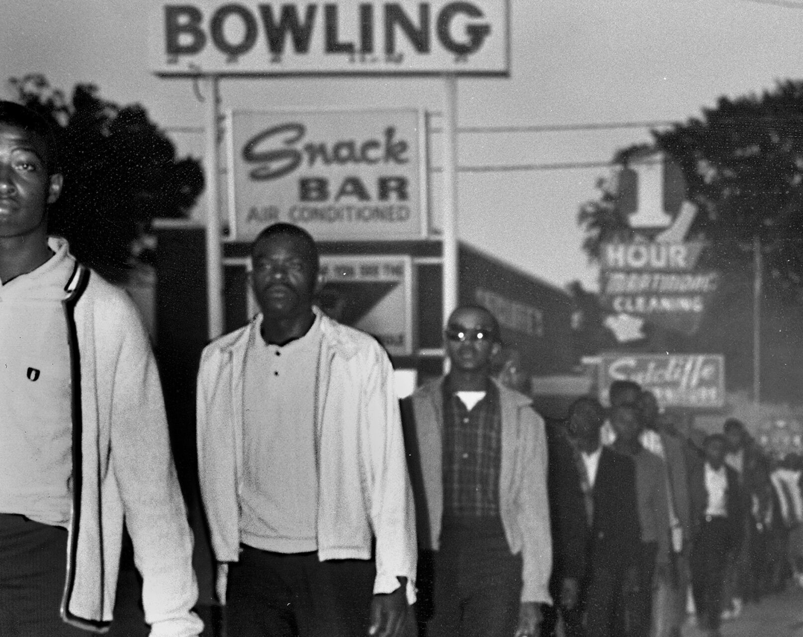 Protest at Orangeburg bowling alley, 1968
